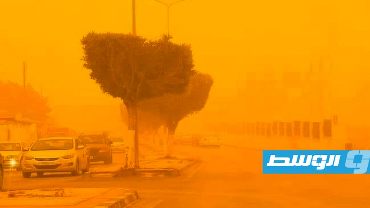 تحذير عاجل.. رياح قوية وانعدام للرؤية الأفقية في منطقة البطنان ليبيا